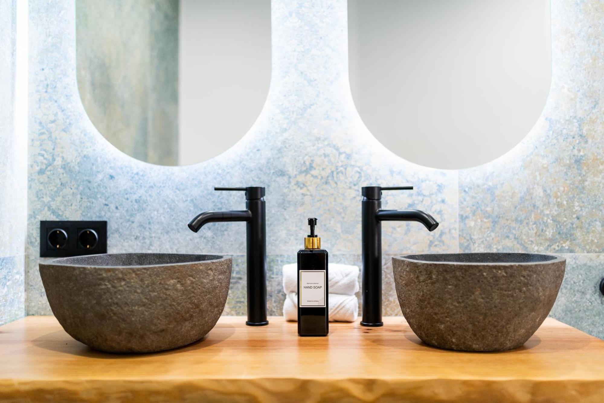 グラナダAlbahaca Haven Luxury Centerアパートメント エクステリア 写真